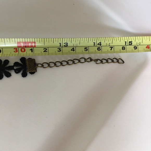 Black Floral Choker Necklace - Picture 6 of 6